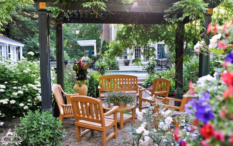 طراحی باغچه حیاط خانه + عکس انواع سبک 6 طراحی جذاب باغچه حیاط خانه