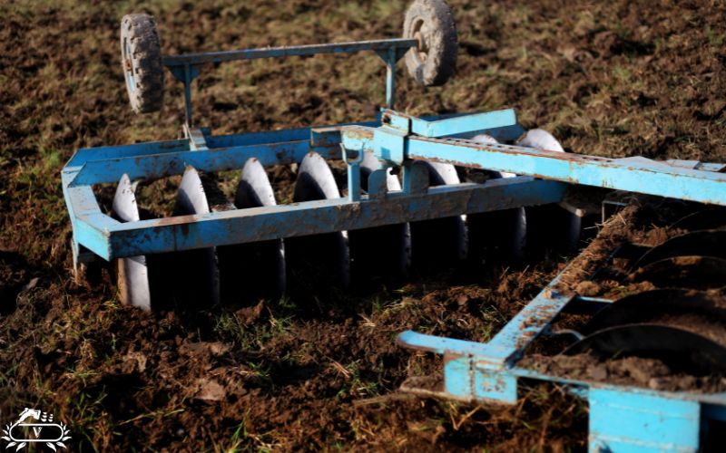 اجاره تجهیزات کشاورزی در لاهیجان با قیمت عالی و تحویل فوری 3 اجاره تجهیزات کشاورزی در لاهیجان