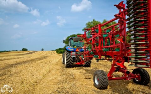 اجاره دستگاه های کشاورزی